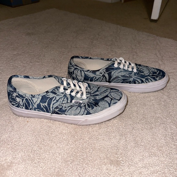tropical Vans - Picture 4 of 6